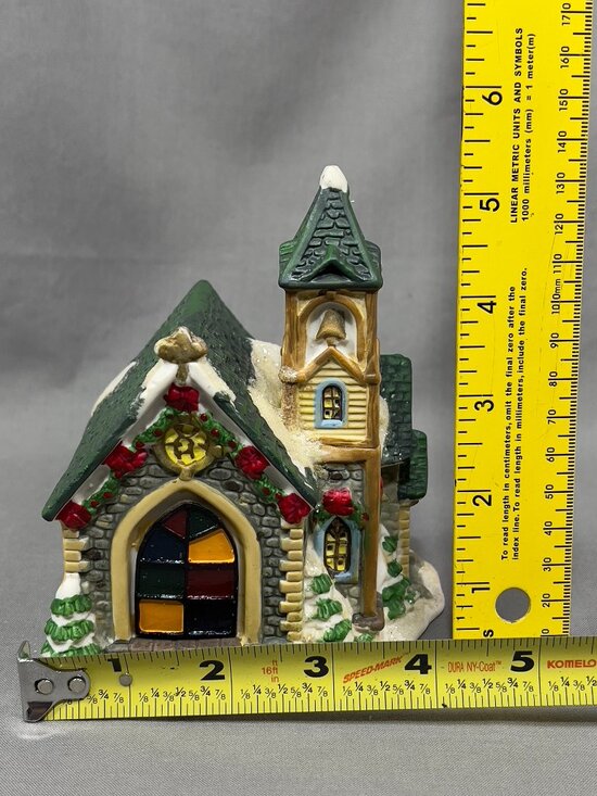 Cobblestone Corners Country Church Ceramic Christmas Village Holiday Decor Y2K - Picture 14 of 16